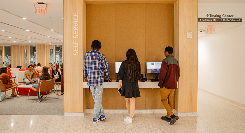 Students registering for classes at Normandale.